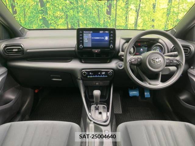 Toyota YARIS 2023-06 371411-1