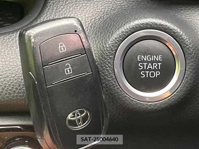 Toyota YARIS 2023-06 371411-7