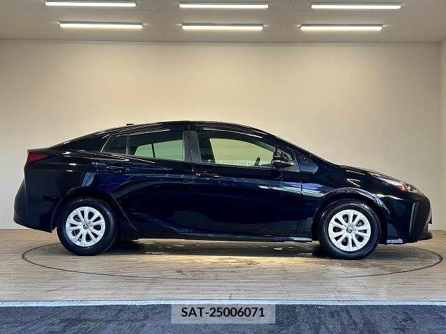 Toyota PRIUS 2021-01 346090-16