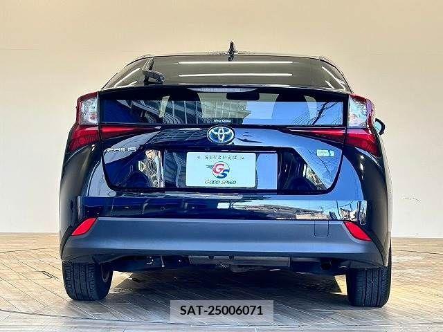 Toyota PRIUS 2021-01 346090-14