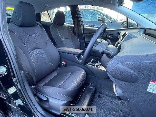 Toyota PRIUS 2021-01 346090-11
