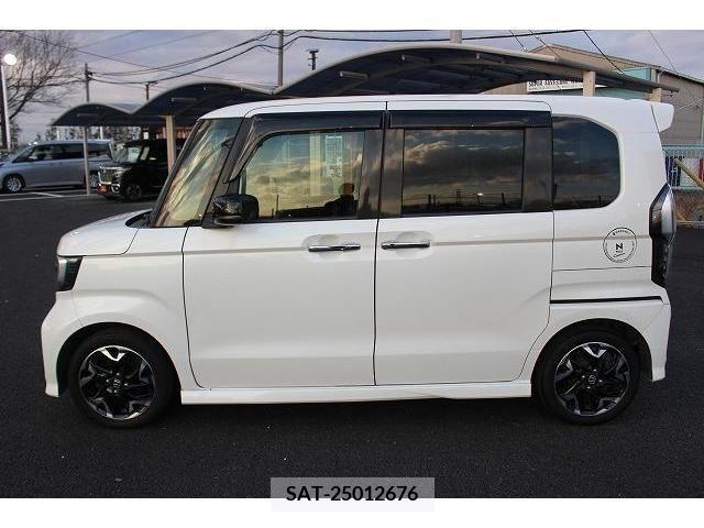Honda N BOX CUSTOM 2017-09 214464-8