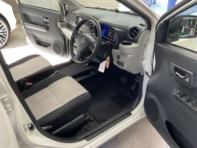 Daihatsu MIRA ES 2018-07 190437-1