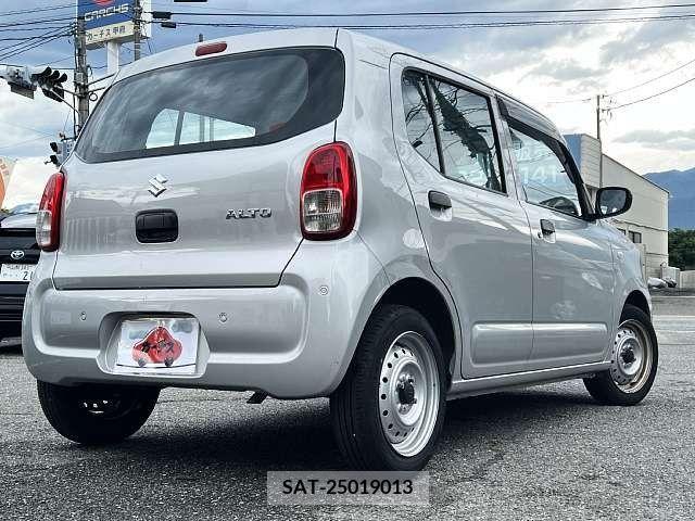 Suzuki ALTO 2022-03 377658-2