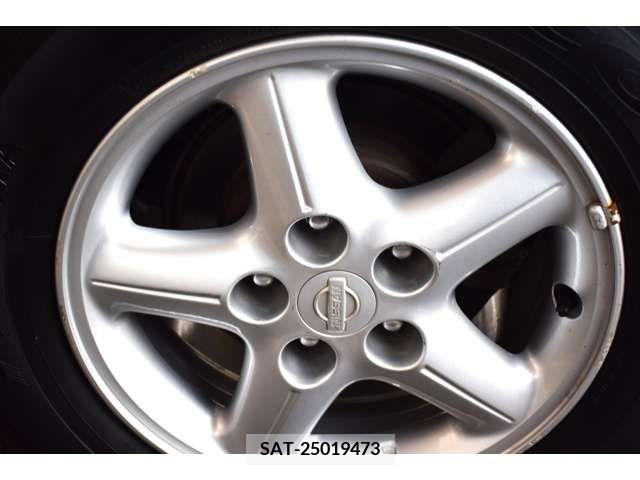 Nissan SKYLINE 2000-12 201277-19