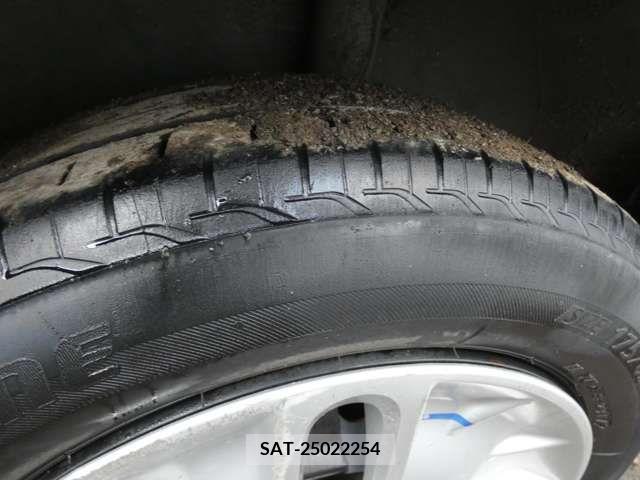 Nissan CUBE 2013-01 252969-17