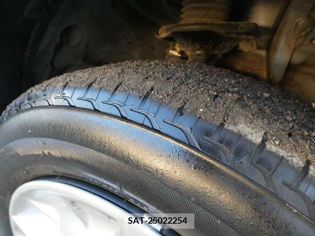 Nissan CUBE 2013-01 252969-15