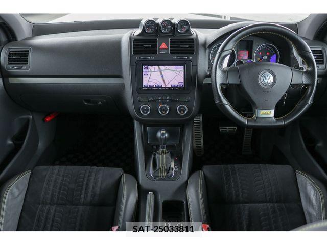 VolksWagen GOLF 2009-06 328332-1