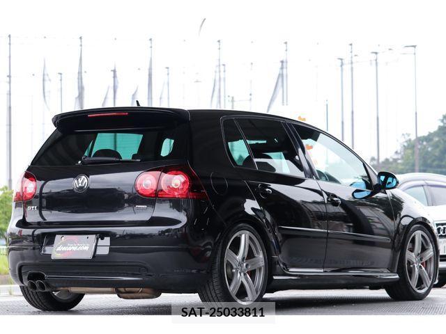 VolksWagen GOLF 2009-06 328332-9
