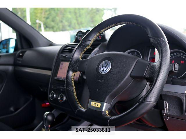 VolksWagen GOLF 2009-06 328332-13