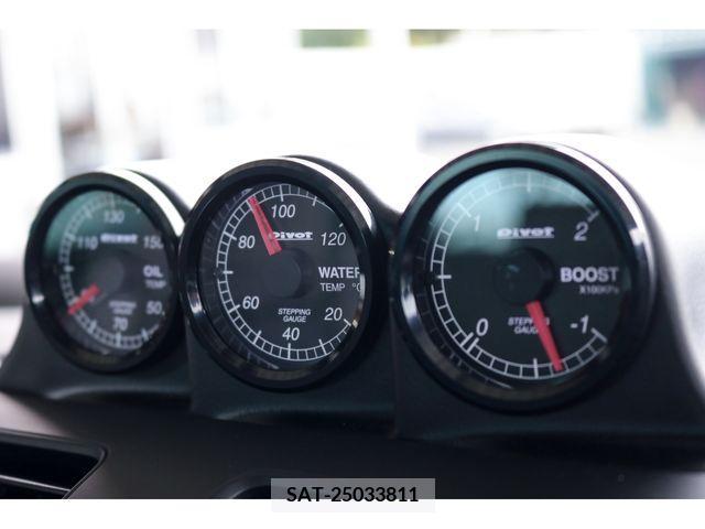 VolksWagen GOLF 2009-06 328332-17