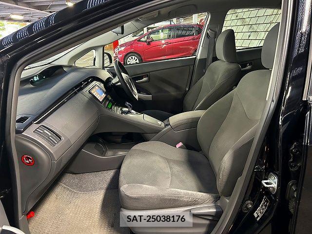 Toyota PRIUS 2011-11 282188-18