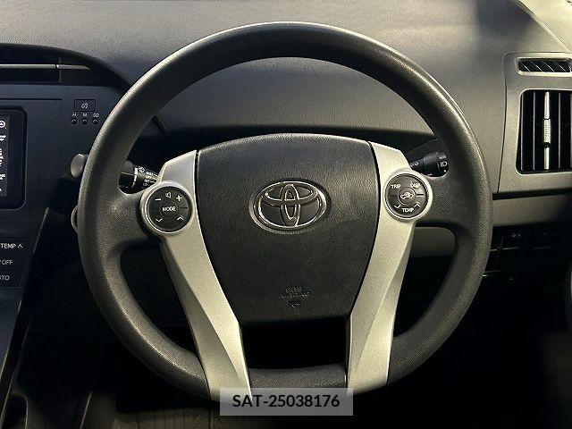 Toyota PRIUS 2011-11 282188-13