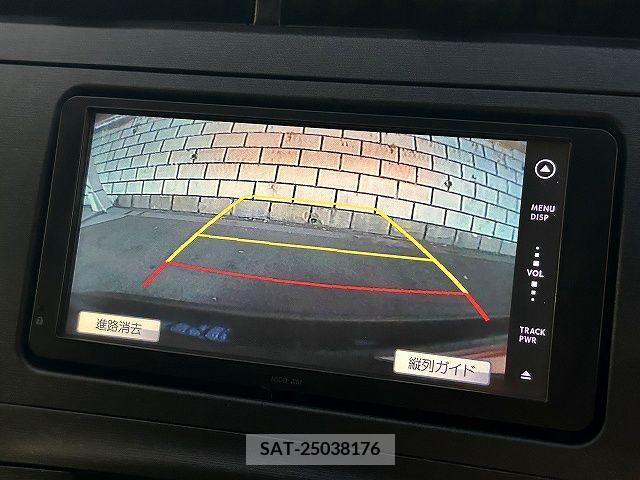 Toyota PRIUS 2011-11 282188-10