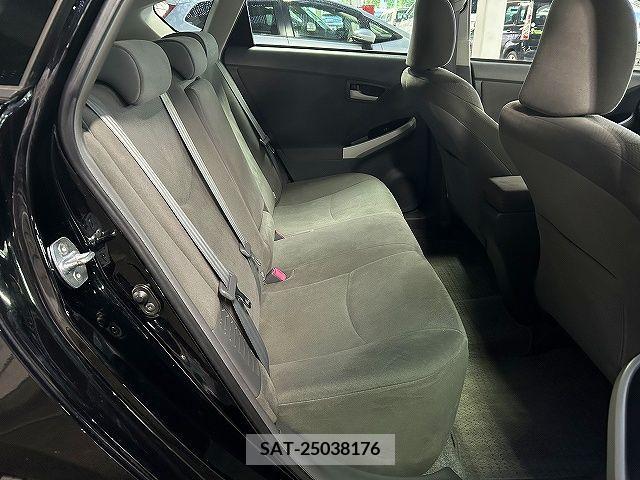 Toyota PRIUS 2011-11 282188-3