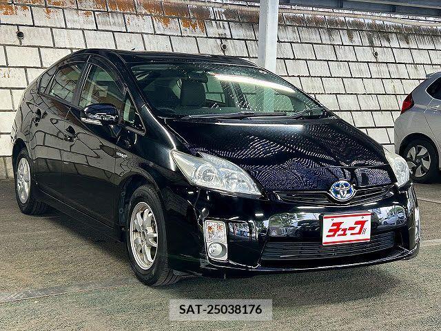Toyota PRIUS 2011-11 282188-6