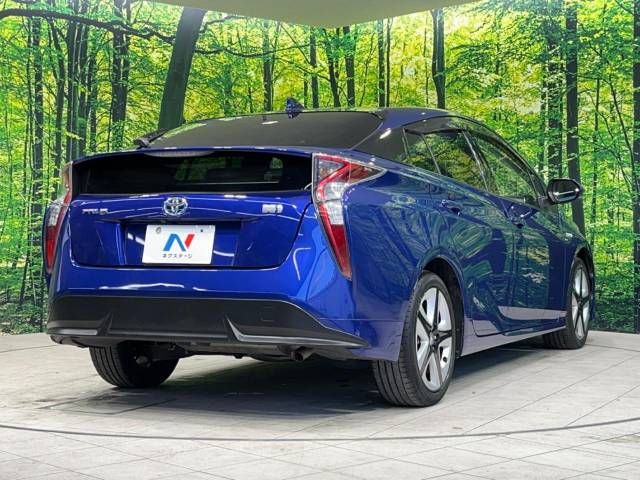Toyota PRIUS 2016-03 189613-17