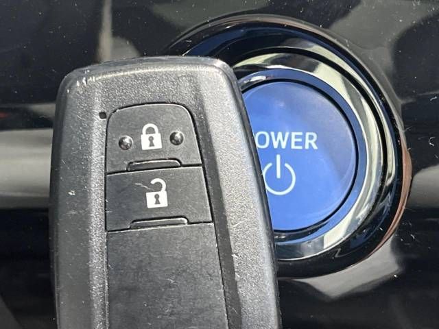 Toyota PRIUS 2016-03 189613-7