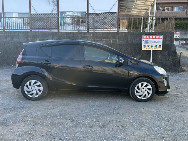 Toyota AQUA 2015-02 29296-16