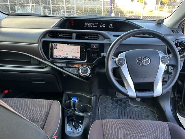 Toyota AQUA 2015-02 29296-1