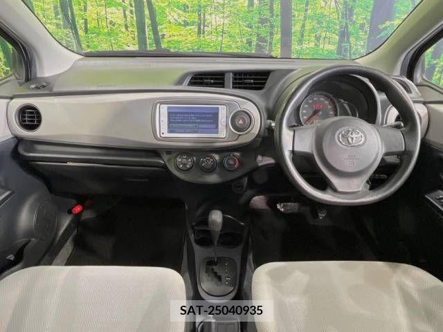 Toyota VITZ 2012-12 370162-1