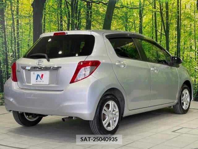 Toyota VITZ 2012-12 370162-17