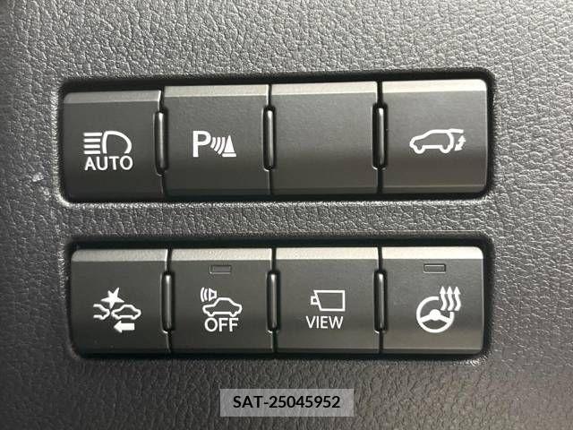 Lexus NX 2016-08 354114-7