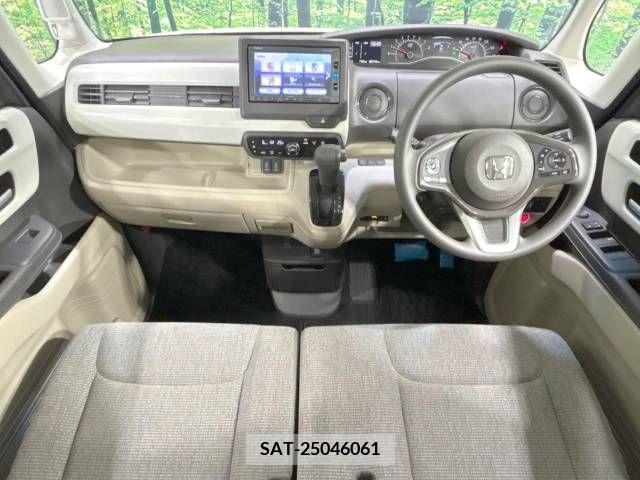 Honda N BOX 2019-08 278413-1