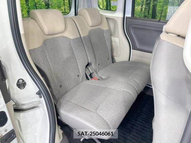 Honda N BOX 2019-08 278413-9