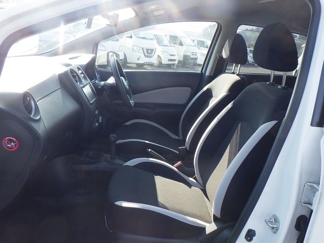 Nissan NOTE 2018-11 192040-8