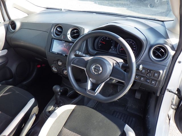 Nissan NOTE 2018-11 192040-1