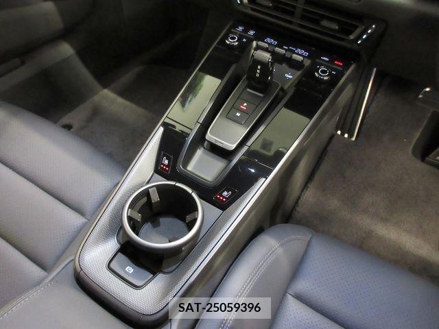 Porsche 911 2021-08 225982-12