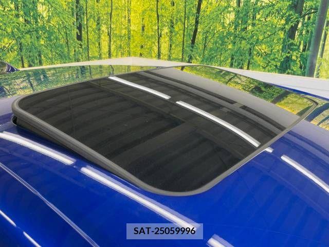 Lexus IS 2021-12 300015-6