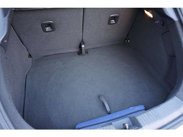 VolksWagen THE BEETLE 2013-07 195932-17