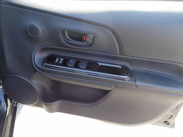 Toyota AQUA 2016-10 14887-18