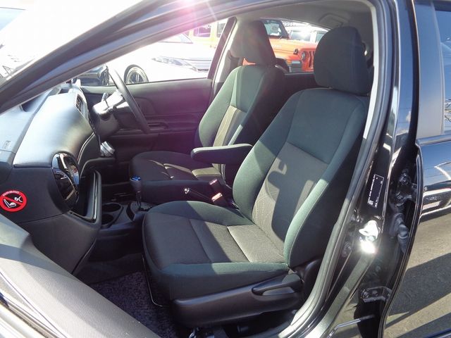 Toyota AQUA 2016-10 14887-4