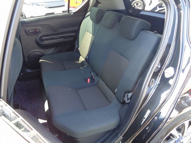 Toyota AQUA 2016-10 14887-6
