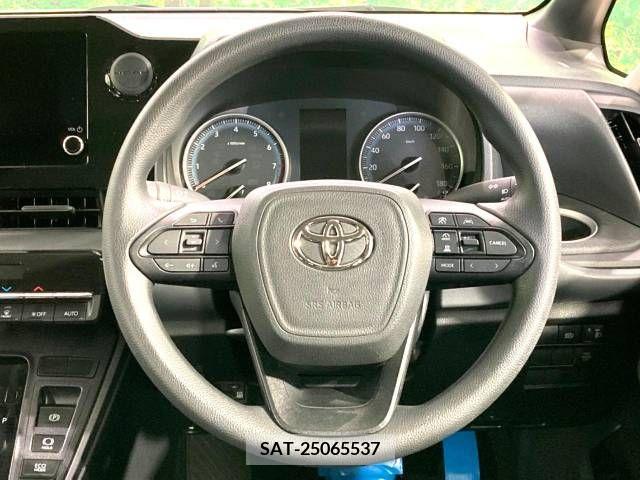 Toyota NOAH 2022-11 338231-11
