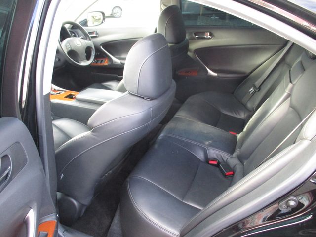 Lexus IS 2009-01 190581-9