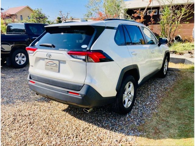Toyota RAV4 2019-08 180740-5