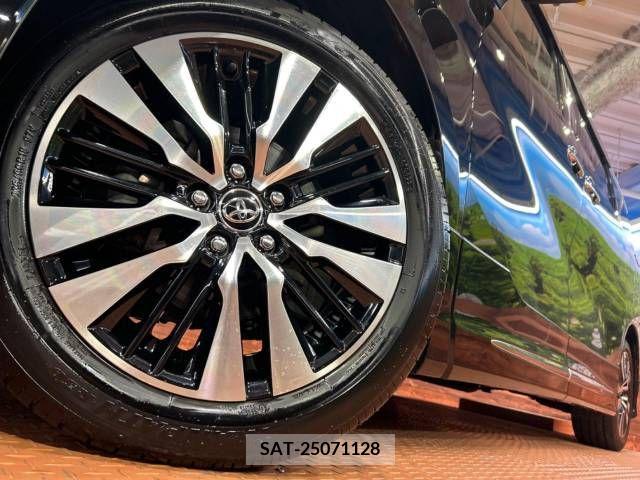 Toyota ALPHARD 2022-03 299543-13