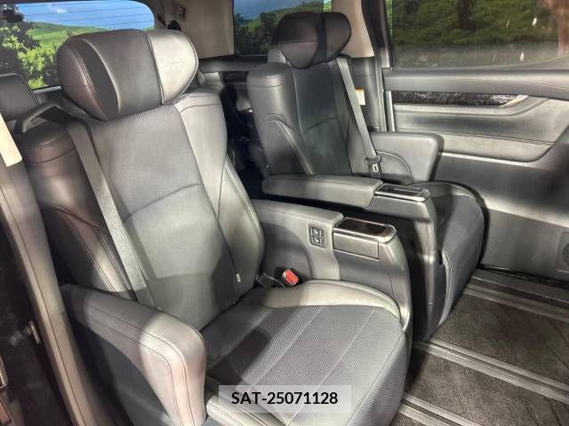 Toyota ALPHARD 2022-03 299543-8
