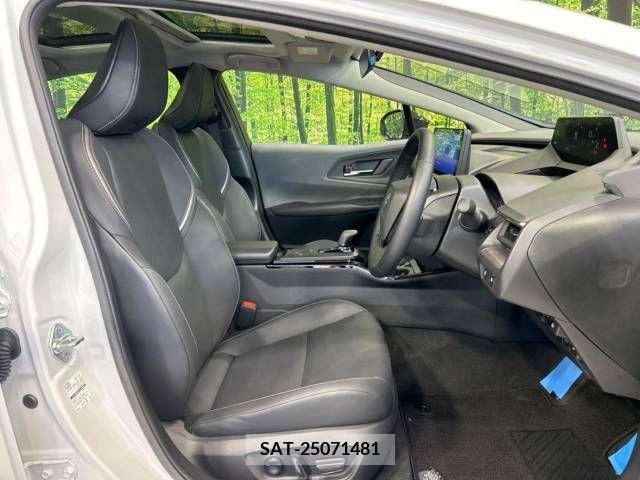 Toyota PRIUS 2023-02 366617-8