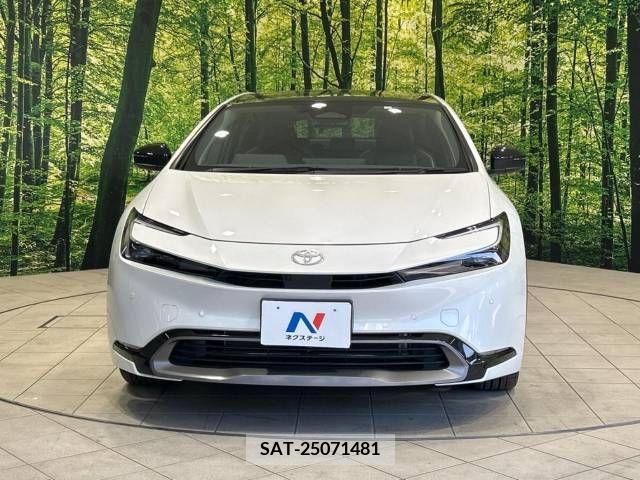 Toyota PRIUS 2023-02 366617-14