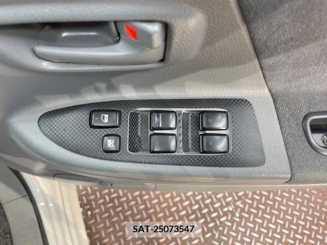 Toyota VOXY 2005-09 289158-6