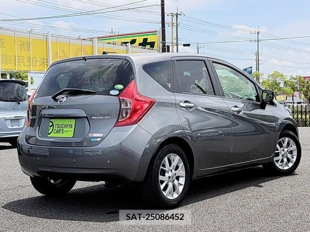 Nissan NOTE 2015-09 298112-1
