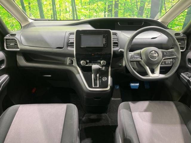 Nissan SERENA 2018-10 190635-1