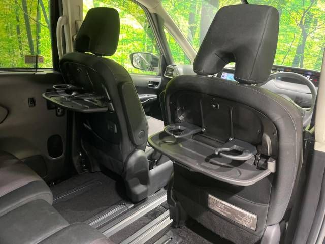 Nissan SERENA 2018-10 190635-7