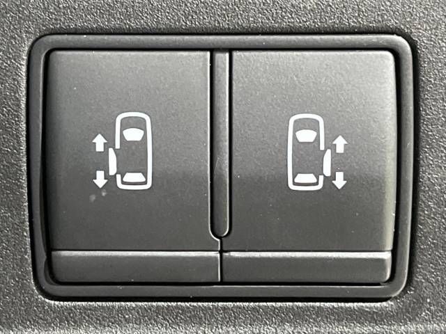 Nissan SERENA 2018-10 190635-6