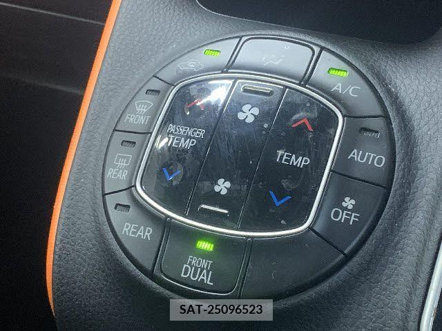 Toyota VOXY 2014-08 321434-14
